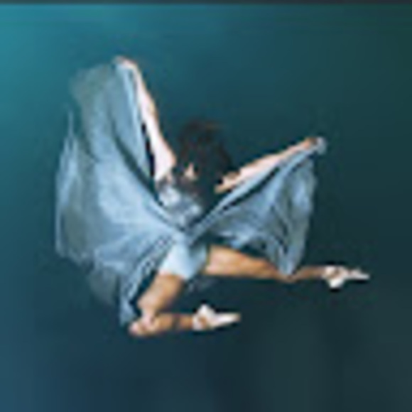 Meet your Posher, Anna - Picture 1 of 1